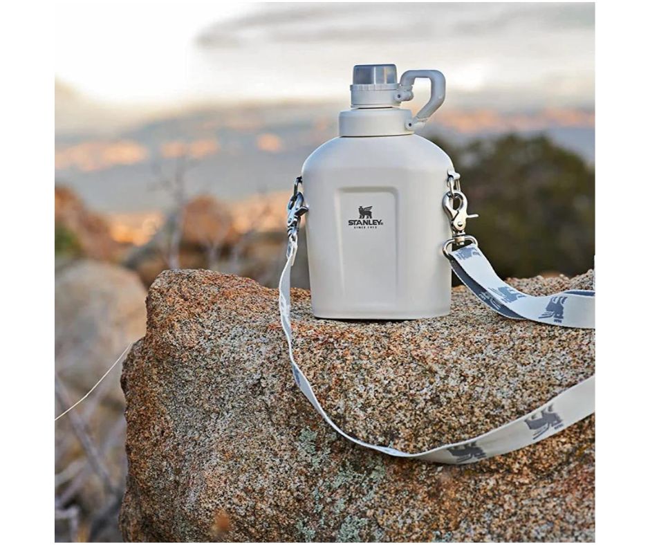 Stanley Classic Steel Canteen 1.1QT