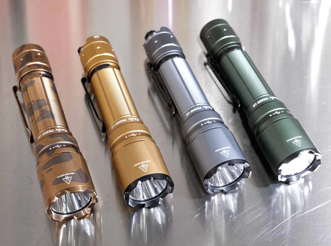 FENIX TK20R UE RECHARGEABLE FLASHLIGHT