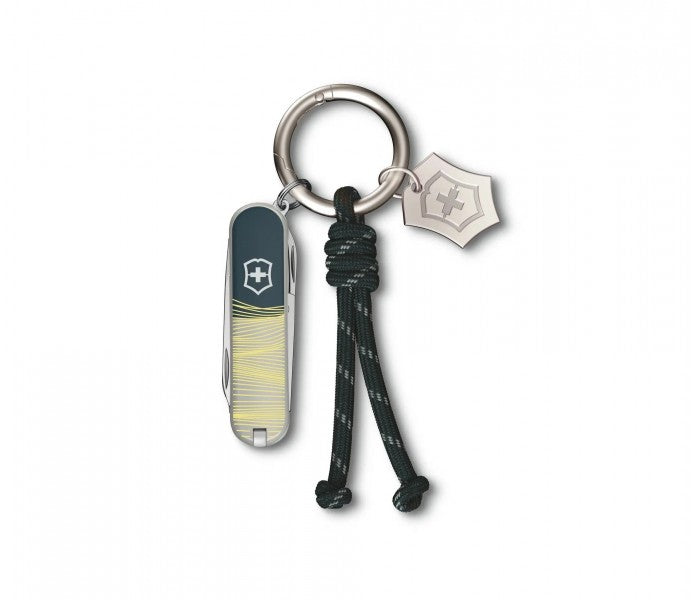 Victorinox Classic SD New York Style Multitool w Key Ring 0.6223.E223