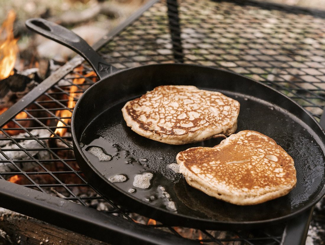 Barebones Cast Iron Flat Pan