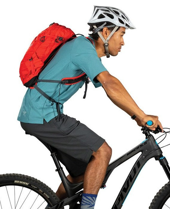 Osprey Syncro 12 w/res